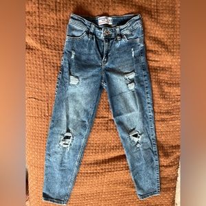 Abercrombie kids Mini Mom jeans 9/10